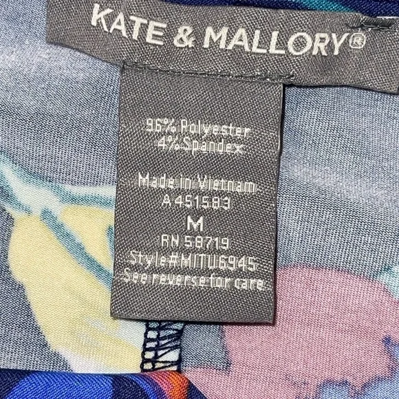 Kate & Mallory Women's Top Size M Blue Floral Wrap Tie Around Waist Short Sleeve - Picture 11 of 12